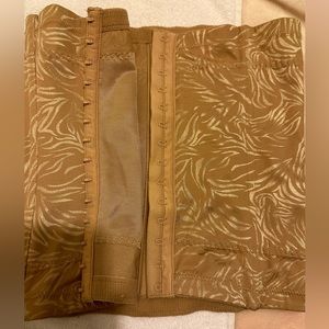 Women’s maiden form waist trainer